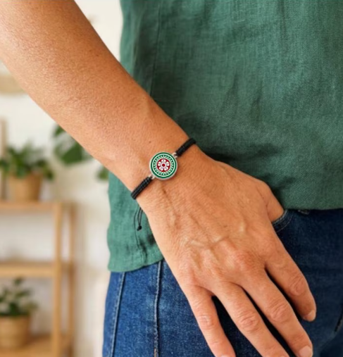 Mahjong Bracelet one side 1 Dot and the other side Bird Bam tile reversible